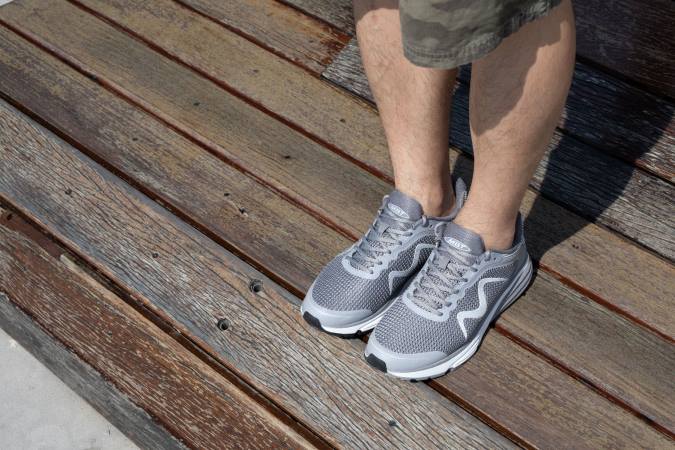 MBT N6ZJ144 zapatos para correr gris mujer colorado x